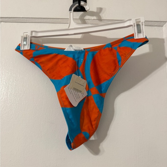 Fabletics High-Cut Classic Bikini Bottom NWT large - Picture 6 of 7